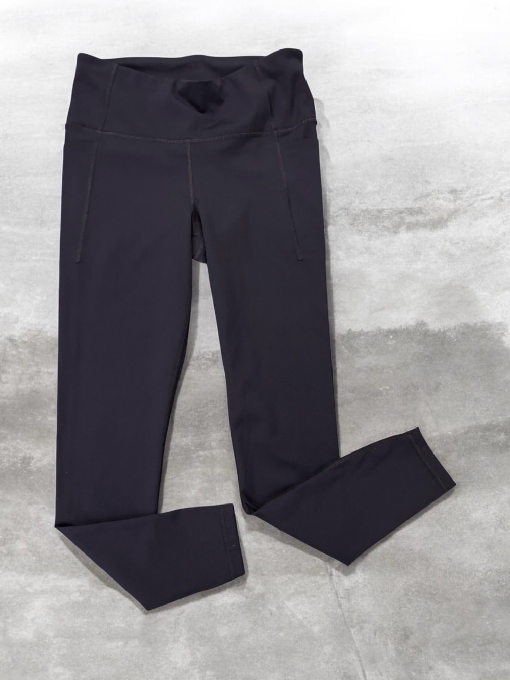 GAP Fit Navy  High-Rise Performance Leggings